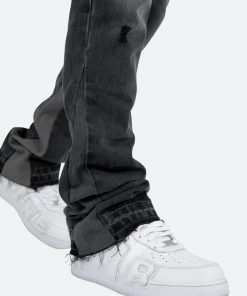 Mnml B476 Flare Denim - Black