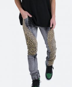 Mnml D422 Leopard Straight Denim - Black/Brown