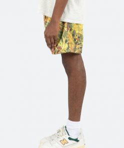 Mnml Tapestry Mesh Shorts - Multi