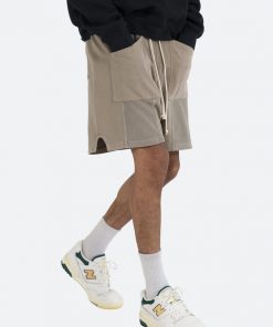 Mnml Bottoms Terry Paneled Shorts - Brown