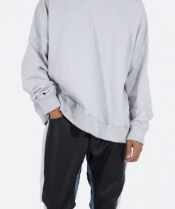 Mnml Wide Neck Crewneck - Grey Outerwear